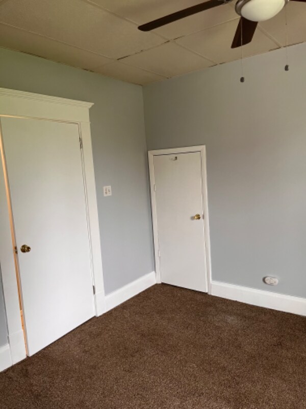 Building Photo - 314 N Cedar St