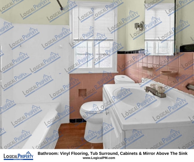 Building Photo - 3/1.5 Brick Bungalow: Fireplace,Front Porc...
