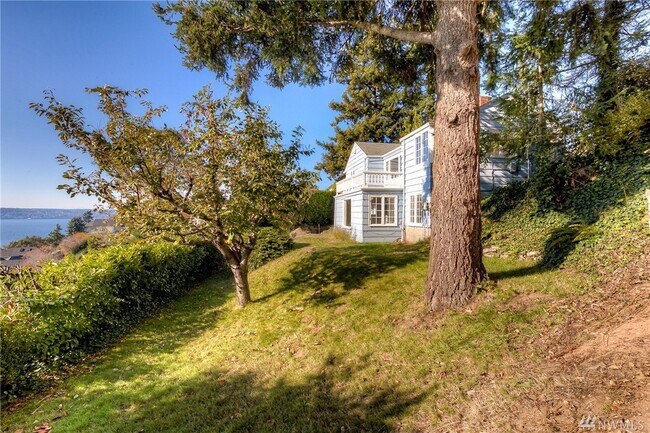 Patio interior - 2739 SW 170th St