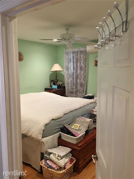 Building Photo - 164 Engert Ave