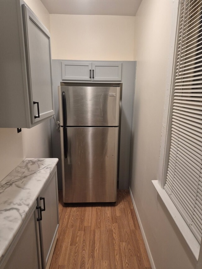 Pantry - 1244 E 70th St