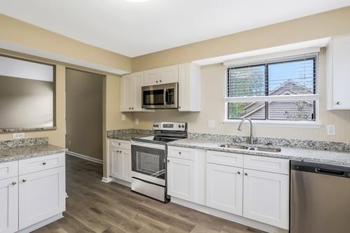 Building Photo - 994 Chapman Cir