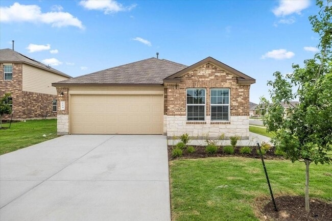 Building Photo - 104 Winged Foot Ct