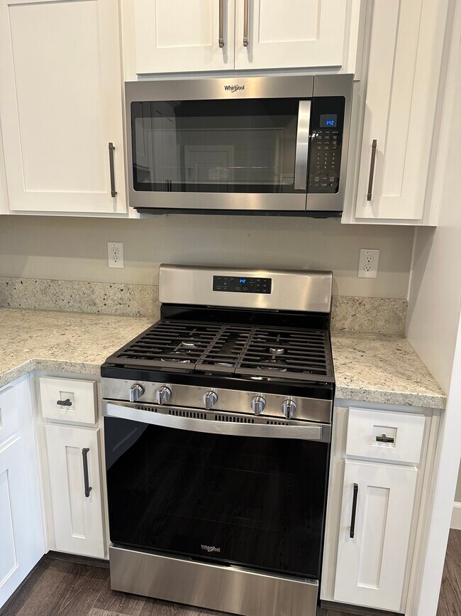 Foto del edificio - 3040 Vaughn Way