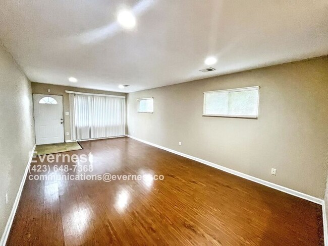 Foto del edificio - 1525 Kirby Ave