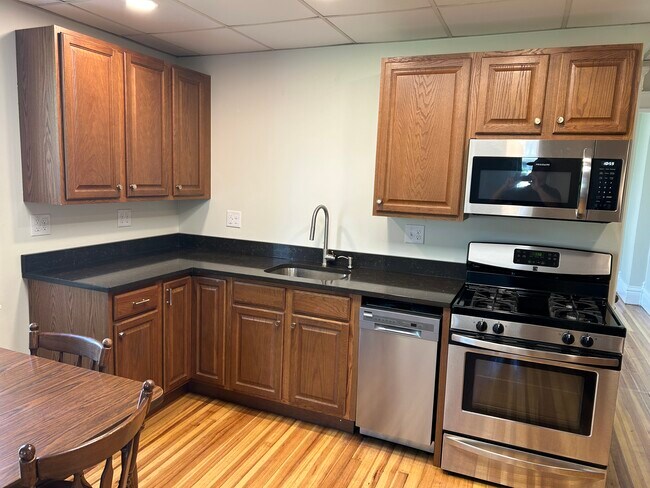 Foto del edificio - 235 8th Ave