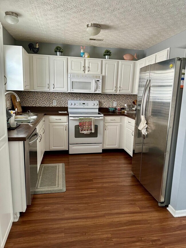 Foto del edificio - 8691 Pennycress Ln