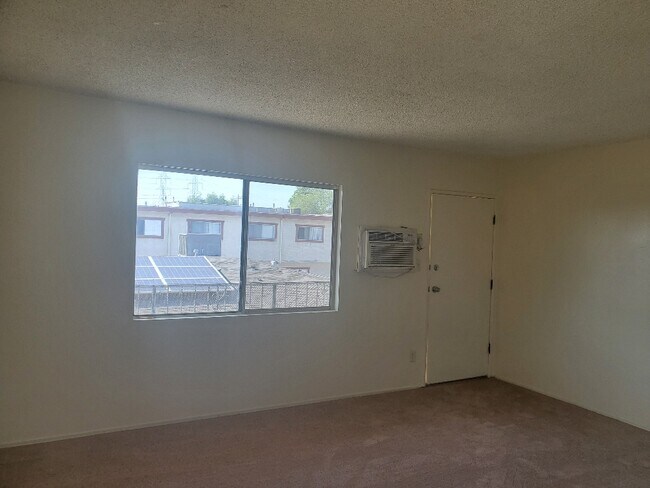 Foto del edificio - 11934 Runnymede St