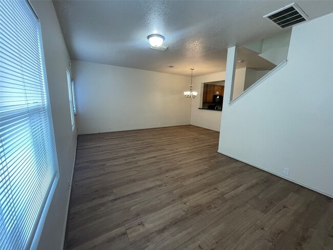 Foto del edificio - 3528 Glenmore Meadow Dr