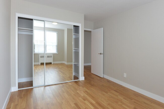 Photo du bâtiment - 95 Jameson Ave