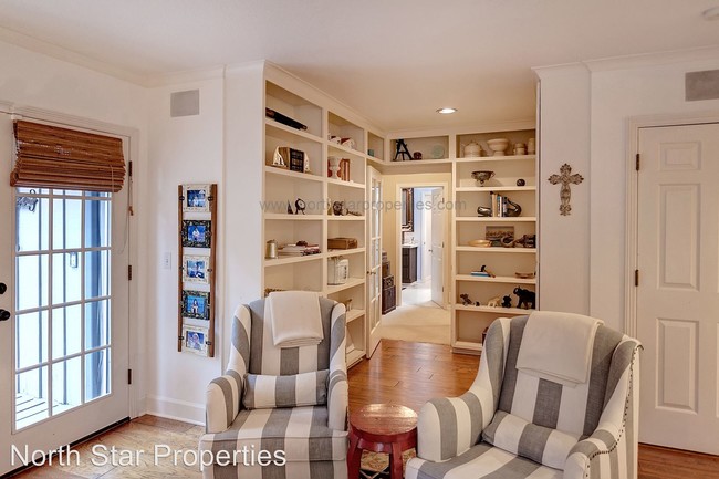 Foto del edificio - 4 br, 3 bath House - 2348 Summit Dr