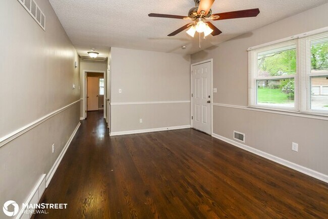 Building Photo - 10900 E 51ST ST, KANSAS CITY, MO 64133