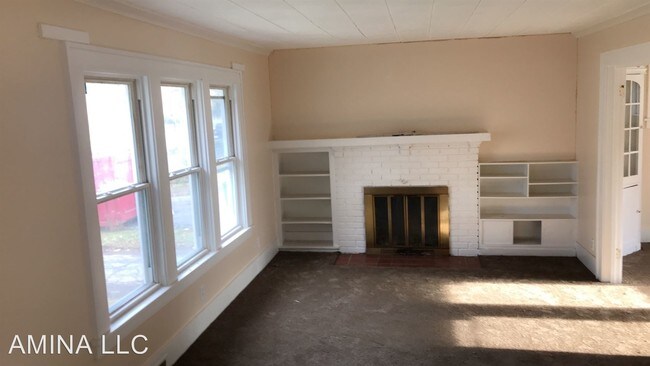 Building Photo - 869 Chili Ave