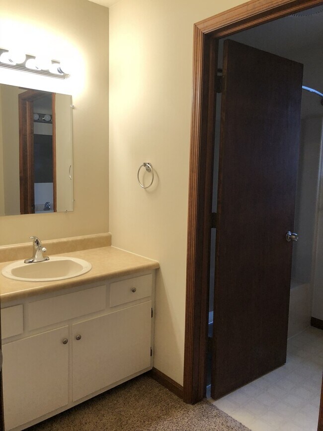 Foto del edificio - Now leasing for August 1st 2025!