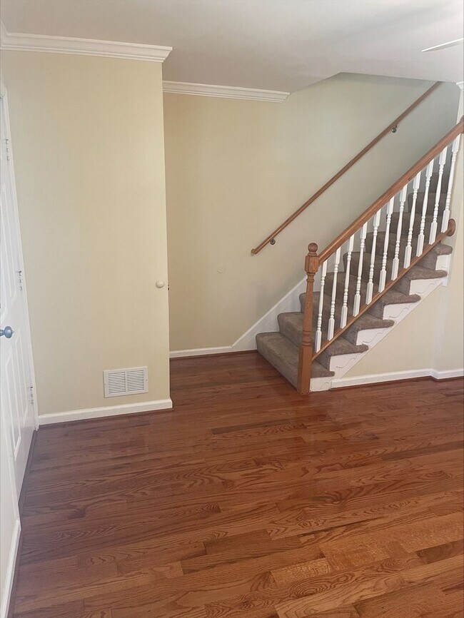 Foto del edificio - Charming 2 Bedroom Townhome in Dundalk!