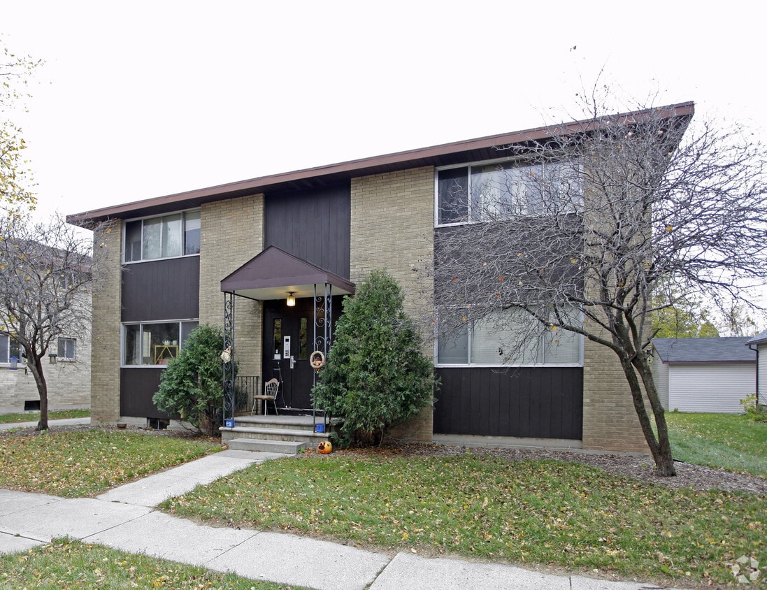 Primary Photo - 1119 Cherry St