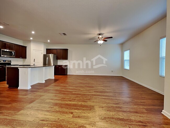 Building Photo - 8178 Radican Rd
