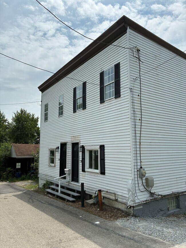 Building Photo - 76 Cortina Way