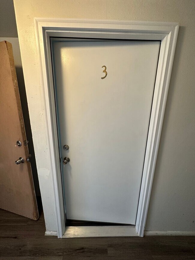 Foto del edificio - Updated 1-bed, 1-bath Edgewater condo on the 1st floor located near Sloan’s Lake!