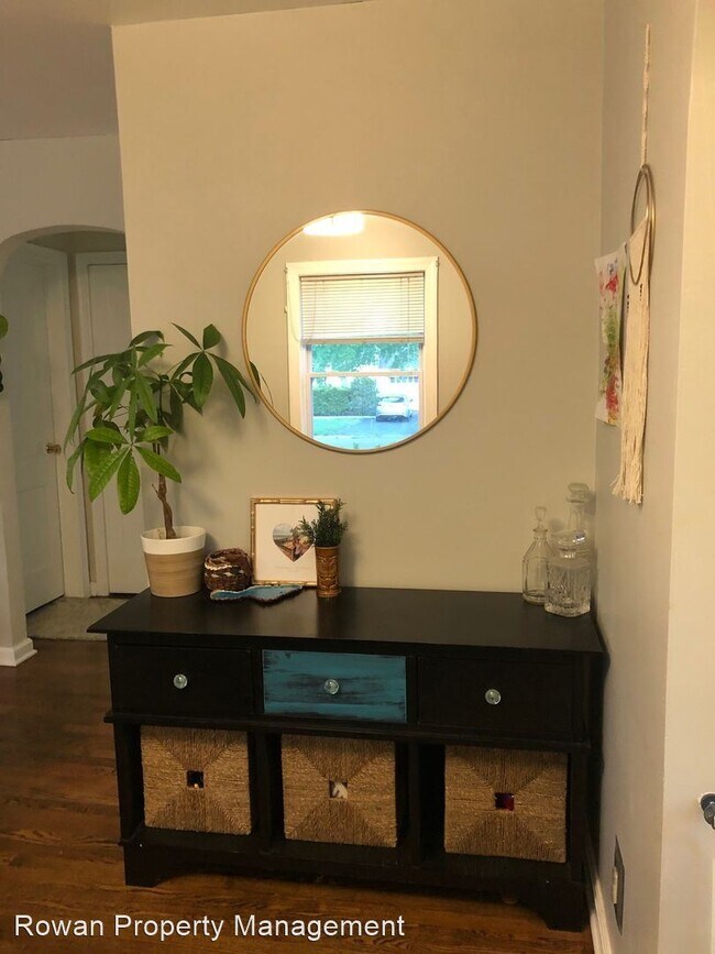 Foto del edificio - 2 br, 1 bath House - 5116 Reeds Rd.