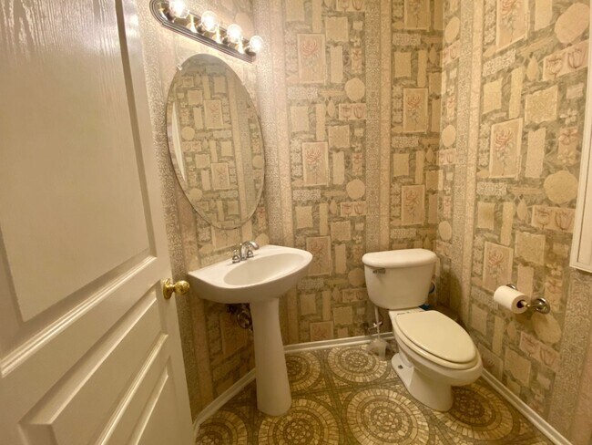 Foto del edificio - Spacious 3 Bed 2.5 Bath with a loft Ventura home