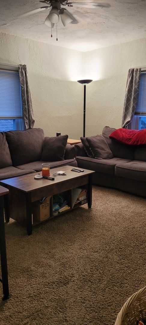 Foto del edificio - One Bedroom Upper Apartment in a Duplex