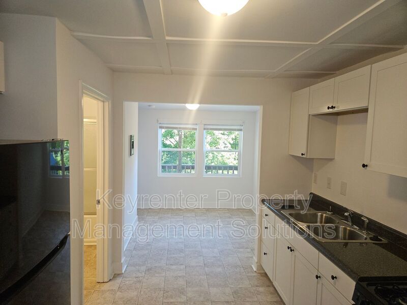 Primary Photo - 3891 Churchville Ave