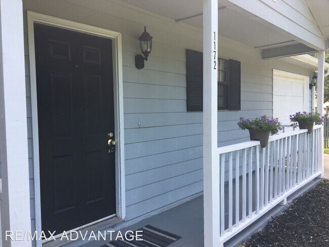 Building Photo - 3 br, 2 bath House - 1172 Sheffield Ct