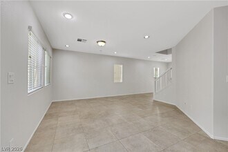 Building Photo - 9036 Silken Crests Ct