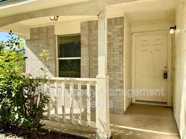 Foto del edificio - 615 Losoya Ct