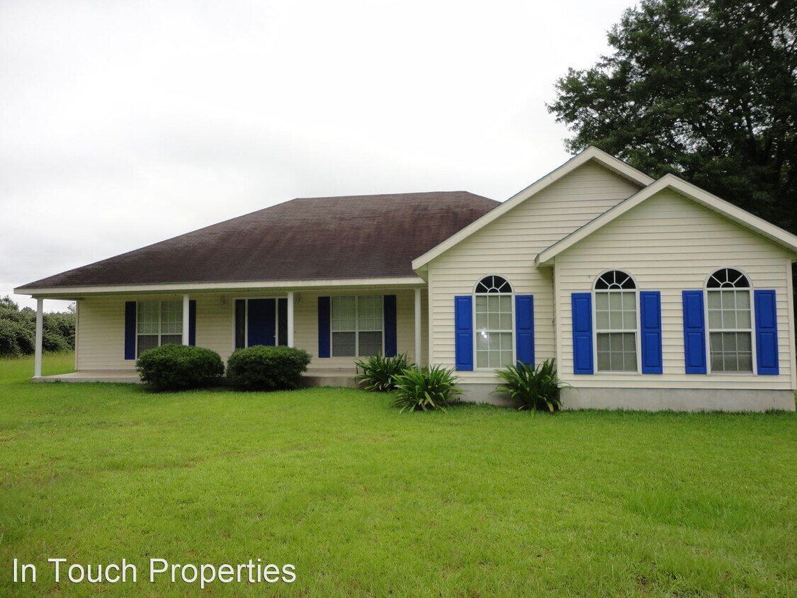 3 br, 2.5 bath House 4166 Hayes Road House Rental in Valdosta, GA