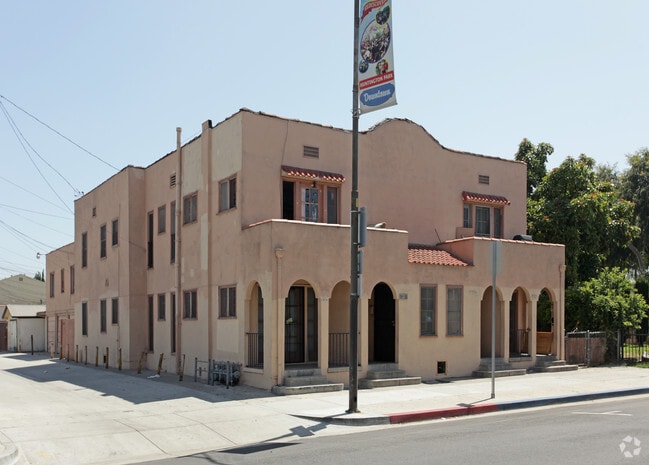 Building Photo - 2510-2514 Saturn Ave