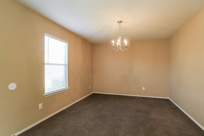 Foto del edificio - 21211 Linden House Ct