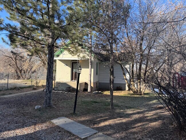 Building Photo - 291 N Washington Blvd