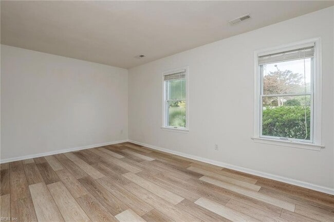 Foto del edificio - 521 Shakespeare Dr