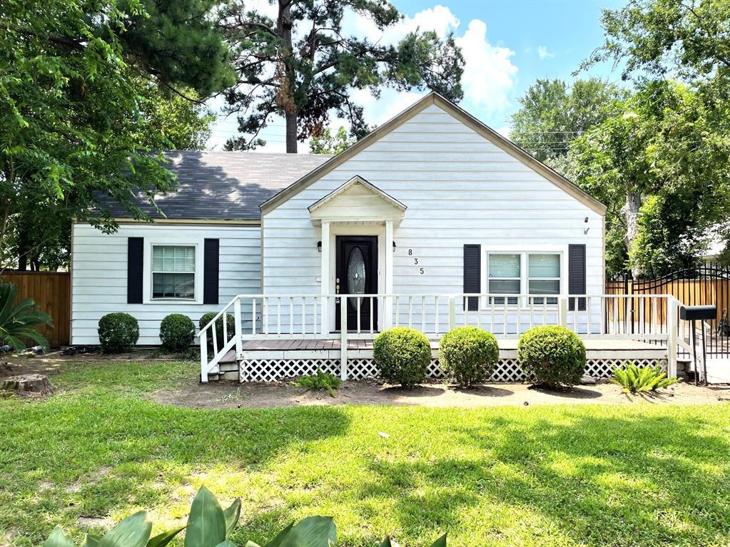Foto principal - 835 W 41st St