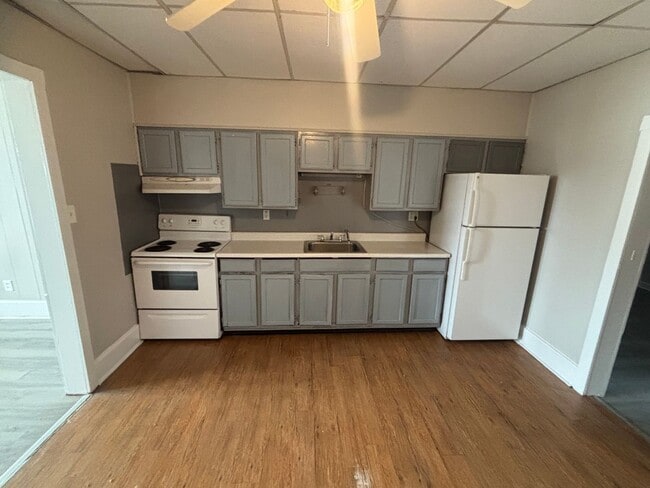 Building Photo - 1039 Leiper St