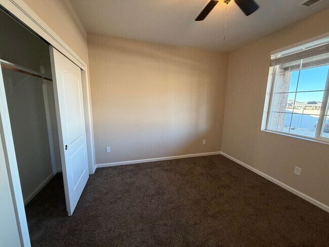 Building Photo - 1755 Wind Ranch Rd