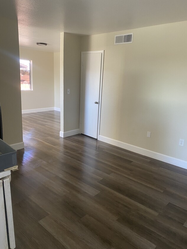 Foto principal - 3136 E Cicero St