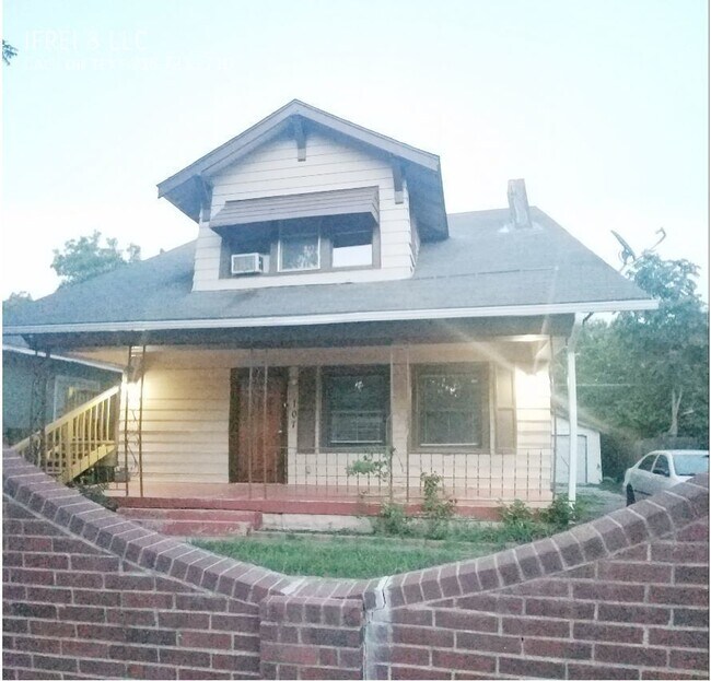 Foto del edificio - 105 N Xanthus Ave