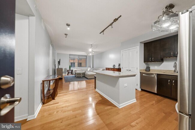 Foto del edificio - 440 L St NW