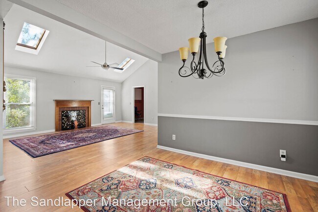 Foto del edificio - 3 br, 2 bath House - 1239 Cornwallis Road