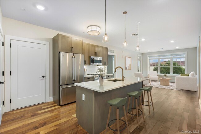 Foto del edificio - 990 Corporate Dr