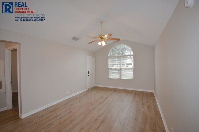 Building Photo - Wonderful 3BD 2BA in N. Murfreesboro w/ large fenced-in backyard!