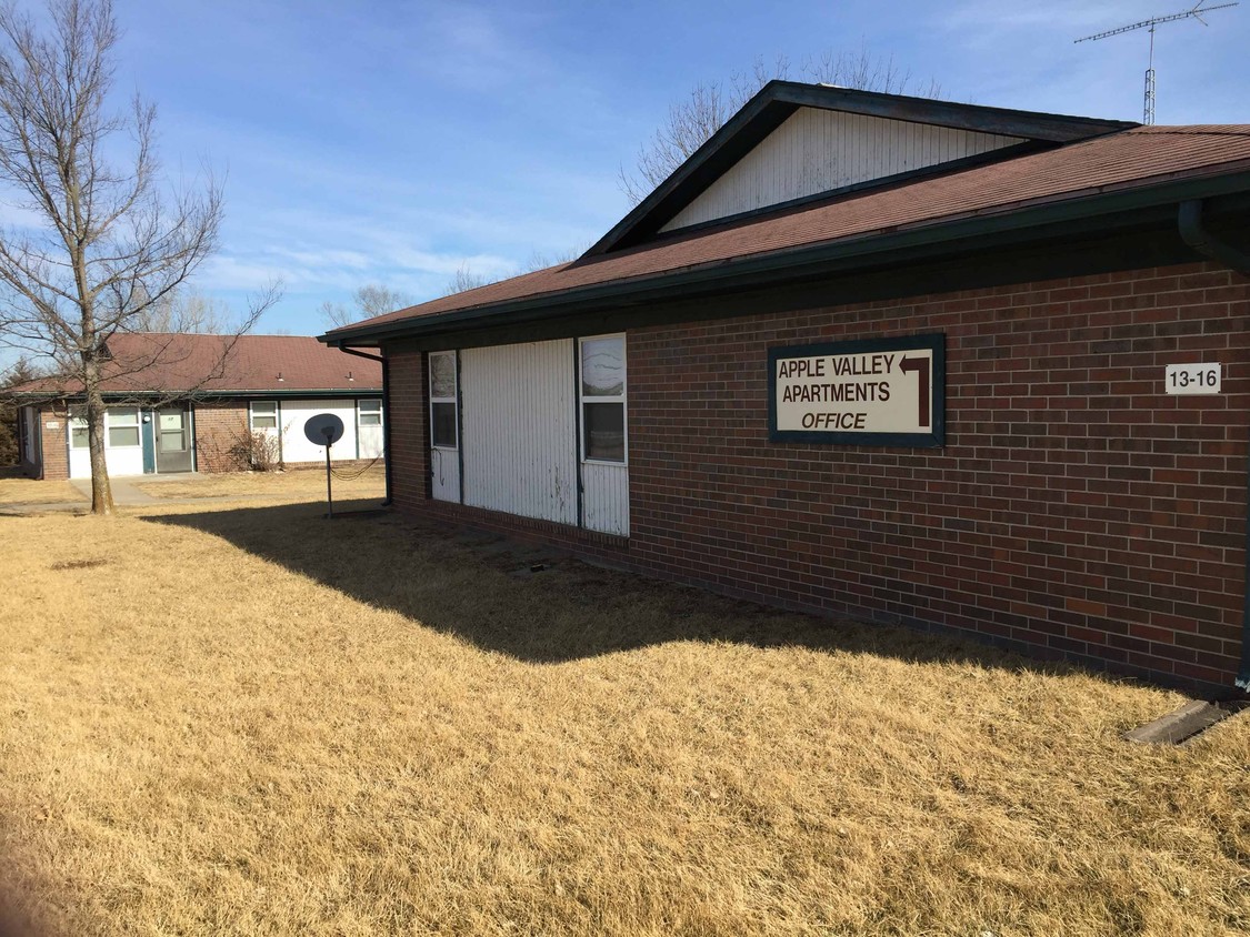 Primary Photo - Apple Valley Apartments