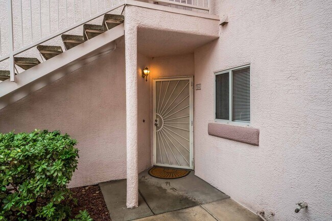 Foto del edificio - Charming Condo in the Heart of Las Vegas!