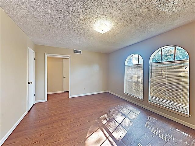 Building Photo - 2917 Las Vegas Trail