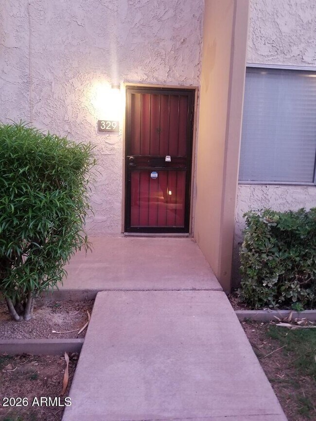 Foto del edificio - 4600 N 68th St