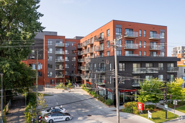 Building Photo - 2929 VICTORIA Building Photo - 2929 VICTORIA