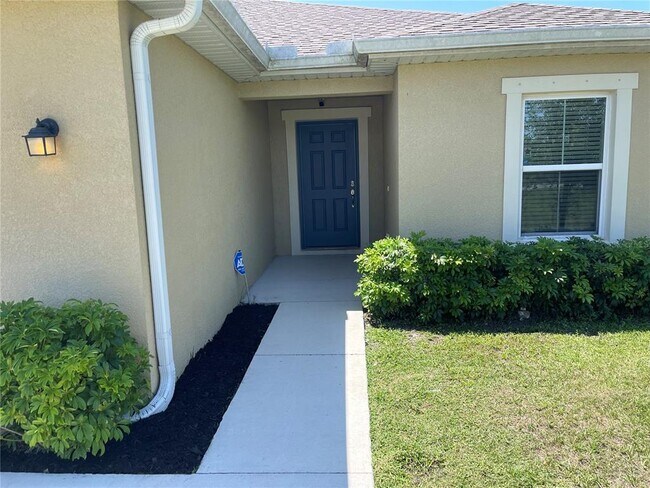 Building Photo - 26463 Sandhill Blvd